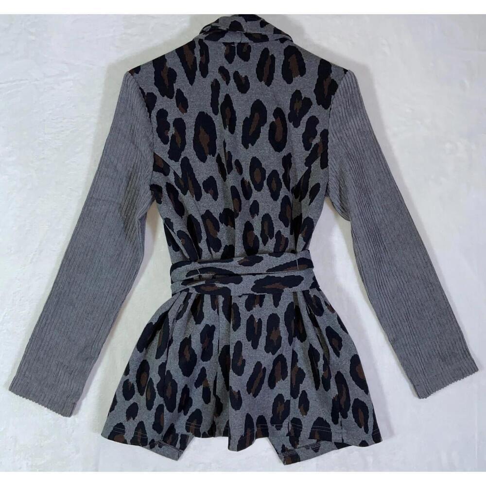 Entro Gray Cheetah Print Jacket Size Small Belted - Picture 7 of 9